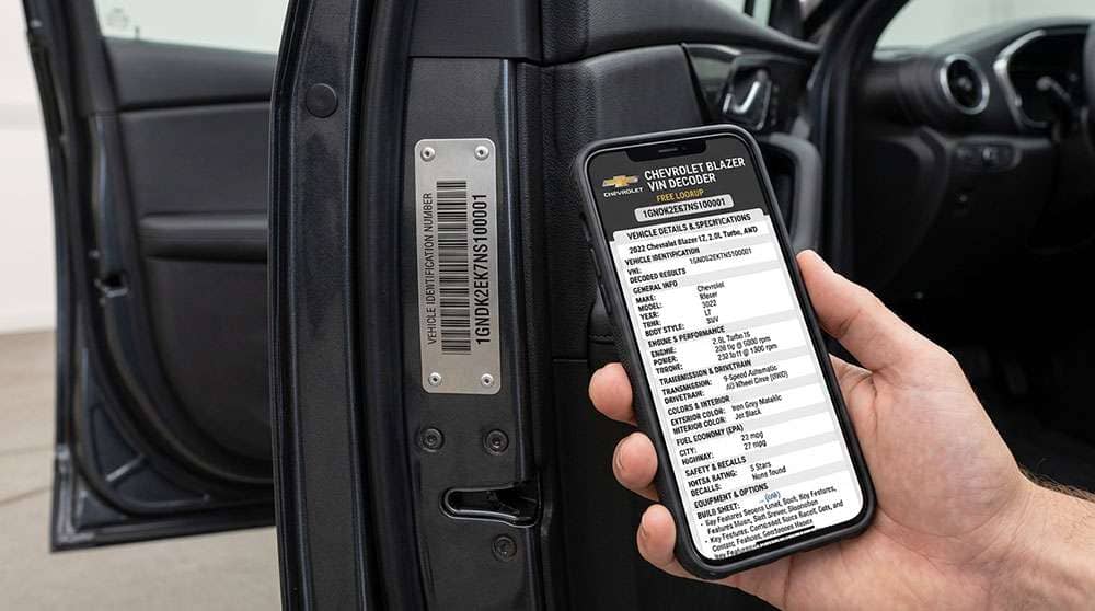 Chevrolet Blazer VIN decoder tool interface showing vehicle details and specifications for free lookup