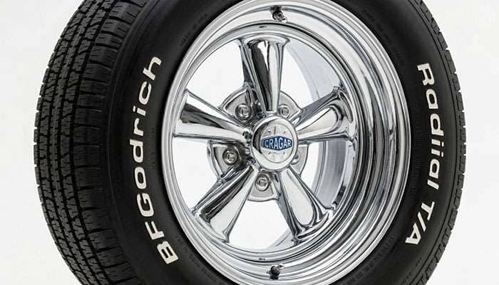Close-up of a Cragar S/S wheel chrome center and spokes