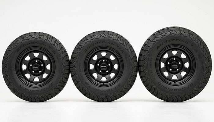 Comparison of 30, 31, and 33 inch tires for an early Bronco on 15-inch wheels