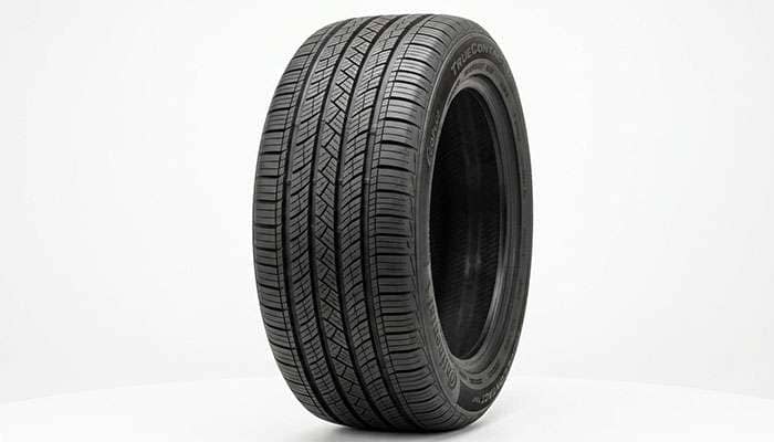 All-season touring tire tread pattern with circumferential grooves and siping