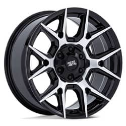Moto Metal MO813 Mason 17x8.5 6x139.7 0 ET 106.3 CB Gloss Black w/Machined Face