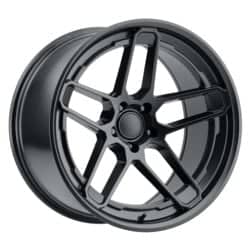 Voxx Replica D17 20x9 5x115 20 ET 71.6 CB Gloss Black