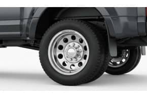 What Vehicles Have an 8x200 Bolt Pattern?