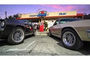 Why Expert Mechanics Choose These Classic Car Tire
