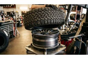 What Tire Size Fits a 20x9 Rim?