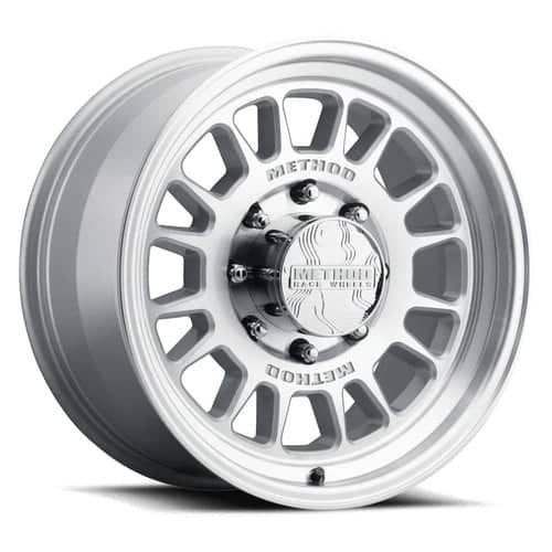 Method 318 Street 17x8.5 6x139.7 0 ET 106.3 CB Machined w/Clear Coat (MR31878560300)
