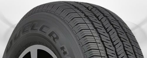 Highway tire with smooth tread pattern optimized for quiet comfortable road driving