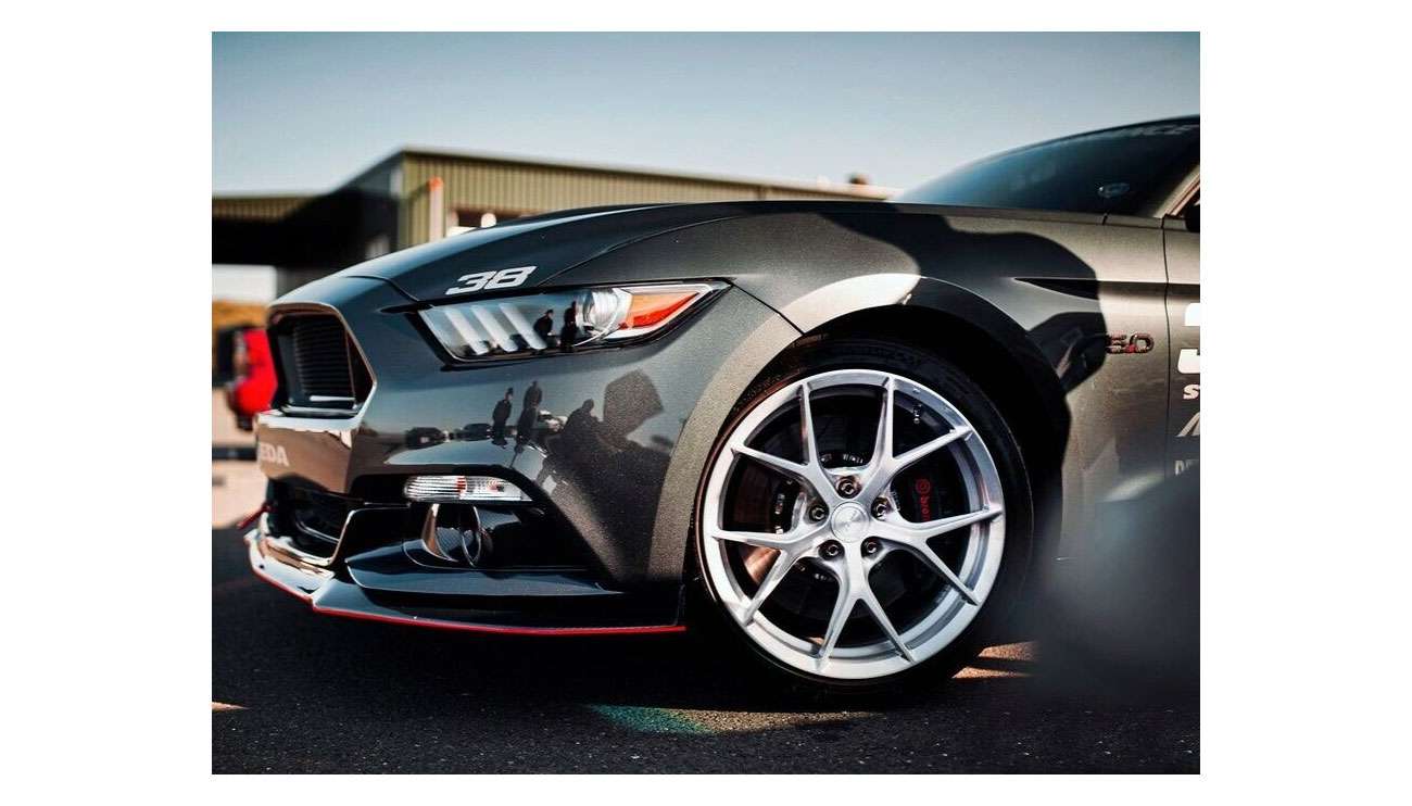 19 inch MRR FS06 Gloss Silver Square Concave Wheels on Ford Mustang S197 S550 S650