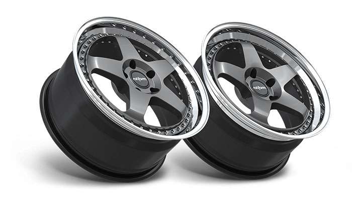 Rotiform wheel with concave multi-spoke profile on a clean platform